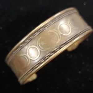Interesting Wiccan Double moon cuff bracelet Pn1
